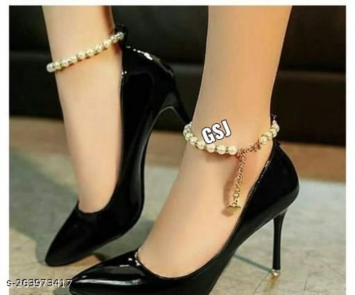 Shimmering Fancy Women Anklets & Toe Rings