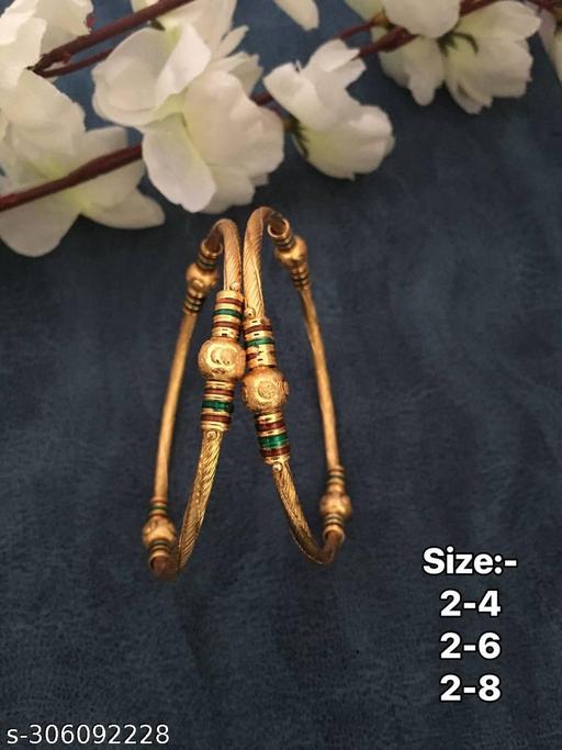 Stylish Gold Kadi Set