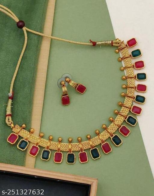 Bridal-Jewellery-Set-By-Ymhaar-jewellery-(Bridal-kundan-pearl-artifical-stone-)-Latest-Trendy-Gold-plated