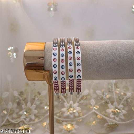 MODEN TRADITIONAL BANGLES (SET OF FOUR)