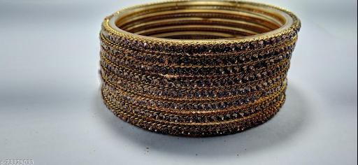 TRENDY GLASS BANGLES