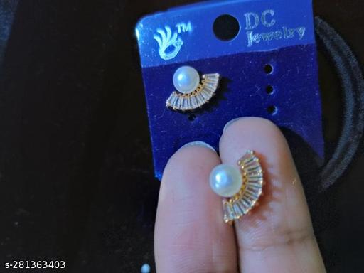 Udaan studs