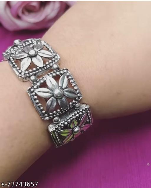 Paninaro Oxidized Silver Adjustable Bracelet for Women/Girls