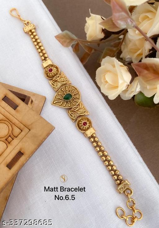 S.R GOLDEN UNIQUE BRACELETE