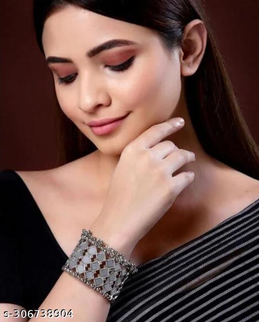 Odorless Designer And Modern Look Mirror Artificial Bangles For Party And Casual Wear